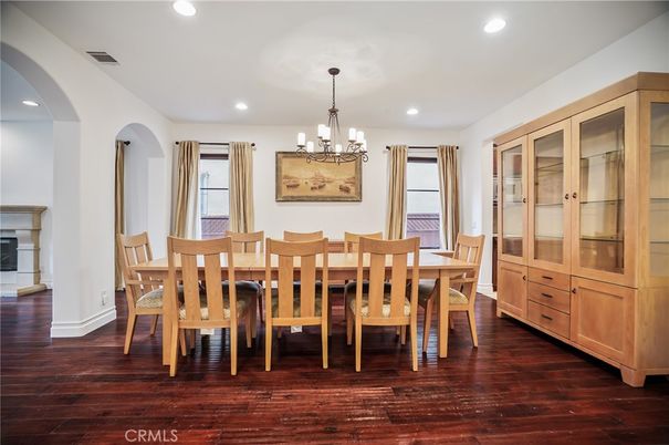 Chandelier, Dining room, Interior, Recessed Lighting, Wood Texture Flooring