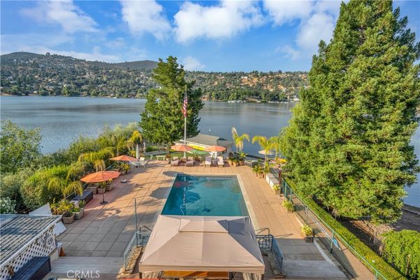 Exterior, Pool, Water