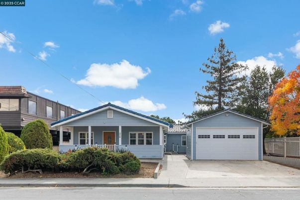 Attached, Detached Garage, Exterior, Facade, Ranch