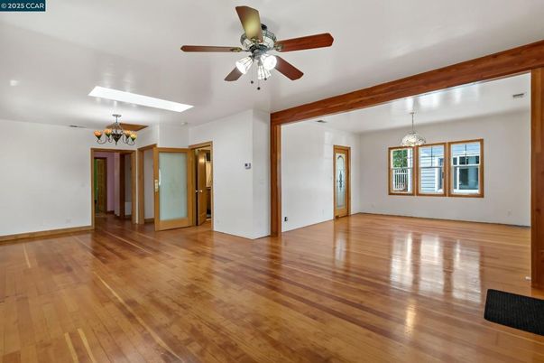 Chandelier, Empty room, Interior, Wood Texture Flooring