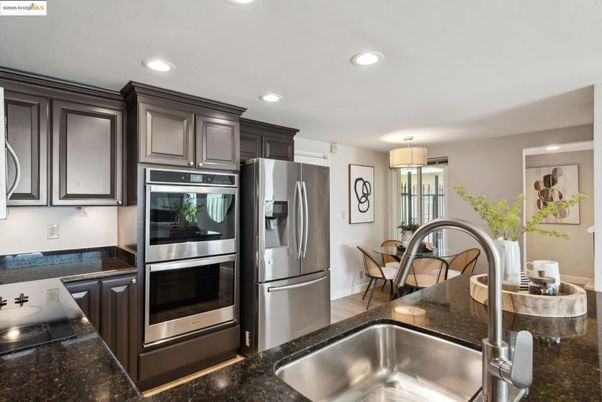 Dining room, Interior, Kitchen, Recessed Lighting, Stainless Steel Appliances