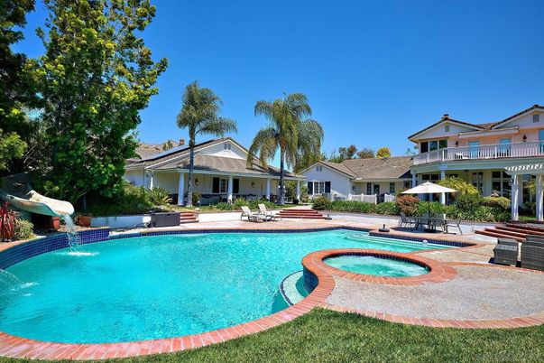 Exterior, Pool, Solar Panels