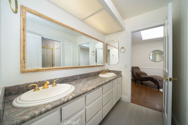 Bathroom, Dual Sink Vanities, Interior, Wood Texture Flooring