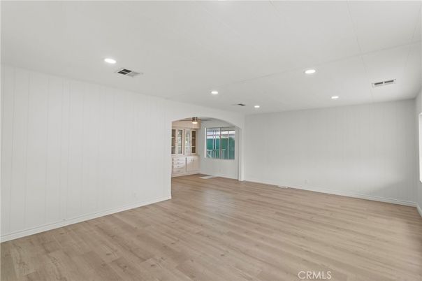 Empty room, Interior, Recessed Lighting, Wood Texture Flooring