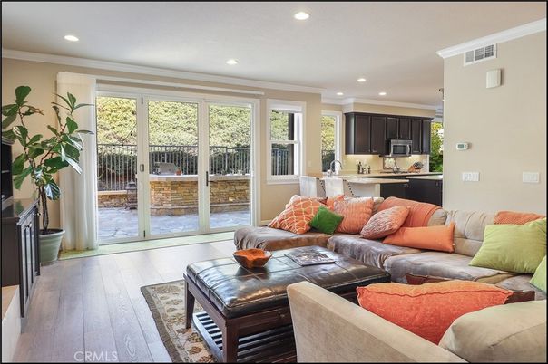 Interior, Kitchen, Living room, Pendant Lights, Recessed Lighting, Wood Texture Flooring