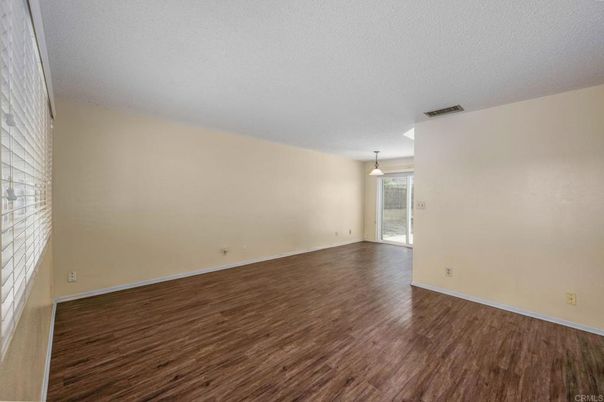 Empty room, Interior, Pendant Lights, Wood Texture Flooring