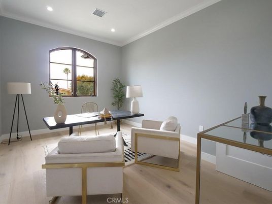Home Office, Interior, Recessed Lighting, Wood Texture Flooring