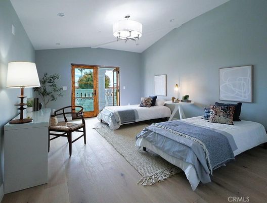 Bedroom, Chandelier, Interior, Recessed Lighting, Wood Texture Flooring