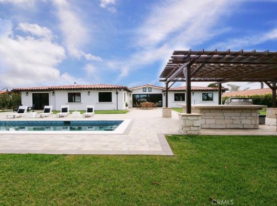 Backyard, Exterior, Pool