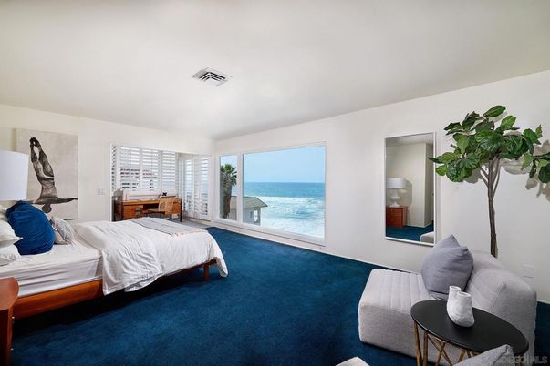 Bedroom, Interior, Water