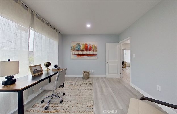 Home Office, Interior, Recessed Lighting, Wood Texture Flooring
