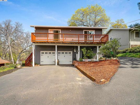 Attached, Exterior, Facade, Raised Ranch