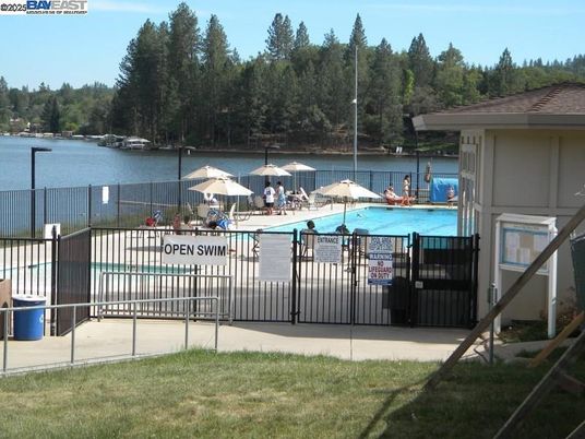 Exterior, Lake, Pool