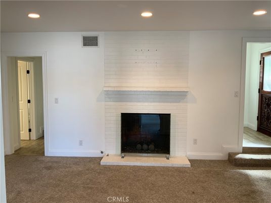 Fireplace, Interior, Recessed Lighting