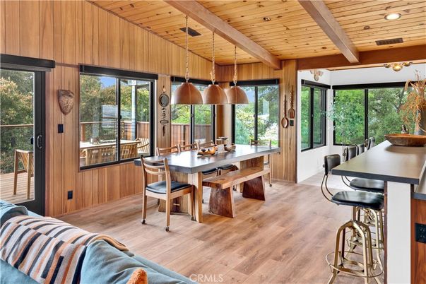 Dining room, Interior, Pendant Lights, Recessed Lighting, Wooden Beams, Wooden Ceilings, Wood Texture Flooring