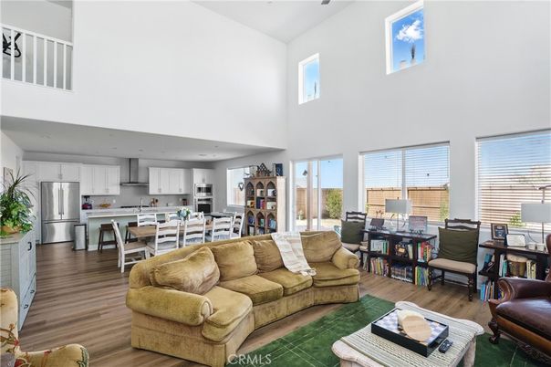 Dining room, Interior, Kitchen, Living room, Stainless Steel Appliances, Wood Texture Flooring