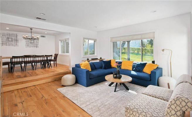 Chandelier, Dining room, Interior, Living room, Recessed Lighting, Wood Texture Flooring