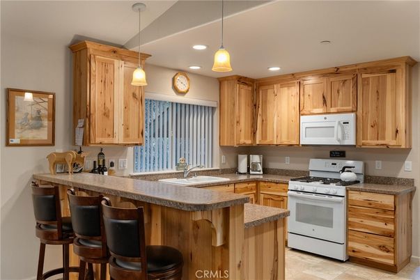Interior, Kitchen, Pendant Lights, Recessed Lighting