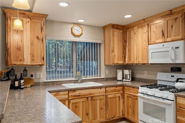 Interior, Kitchen, Pendant Lights, Recessed Lighting