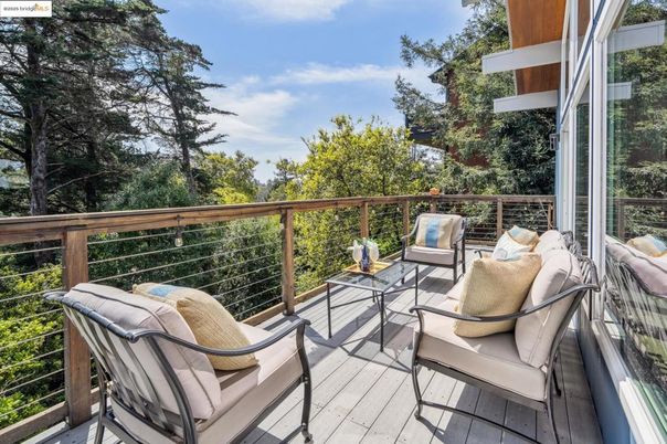 Exterior, Wood Texture Flooring
