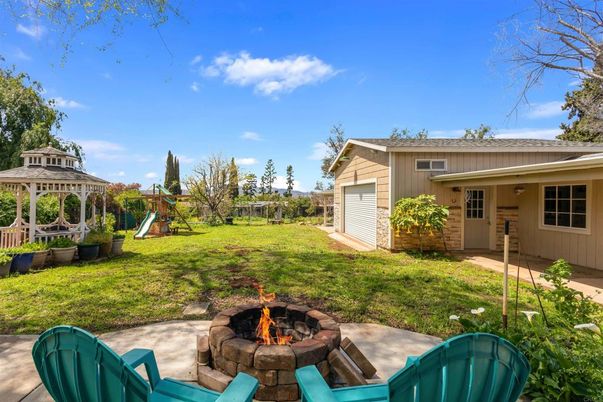 Backyard, Exterior, Playground