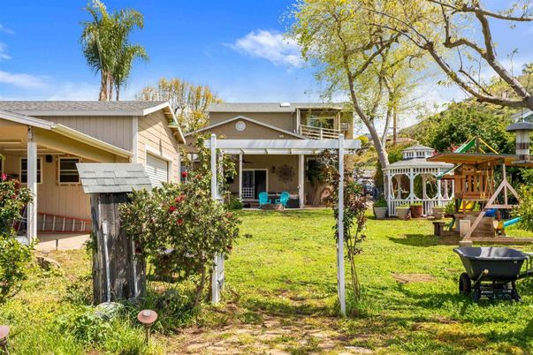 Backyard, Exterior, Playground