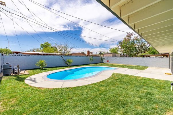 Backyard, Exterior, Pool