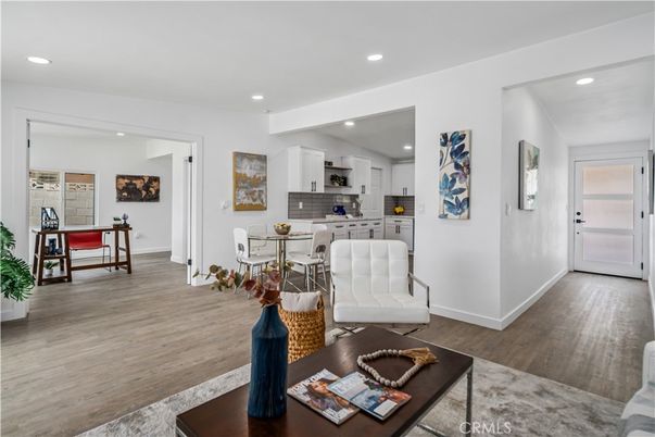 Dining room, Interior, Kitchen, Recessed Lighting, Stainless Steel Appliances, Wood Texture Flooring