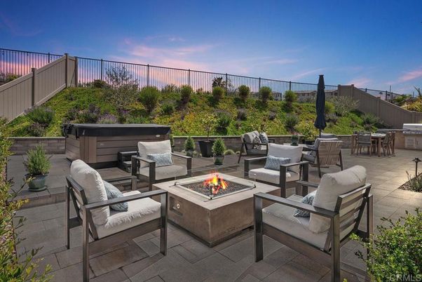 Exterior, Hot Tub