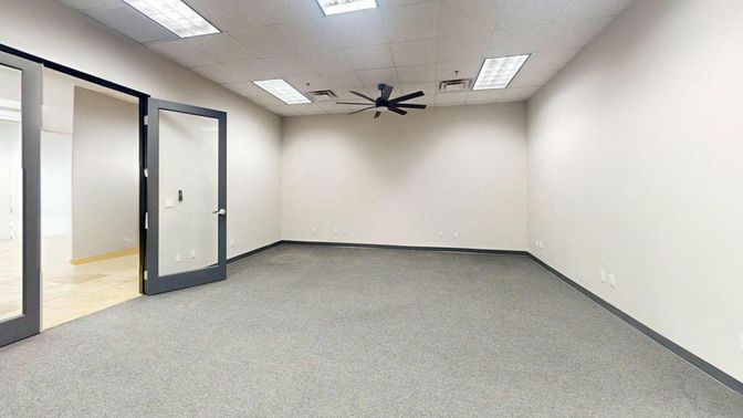 Empty room, Interior, Recessed Lighting