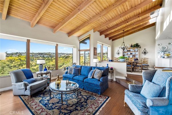 Dining room, Interior, Living room, Pendant Lights, Wooden Beams, Wooden Ceilings, Wood Texture Flooring