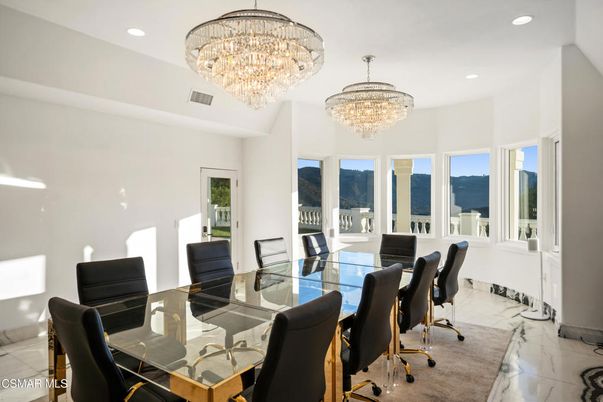 Chandelier, Dining room, Interior, Marble, Recessed Lighting