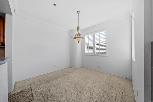 Empty room, Interior, Pendant Lights