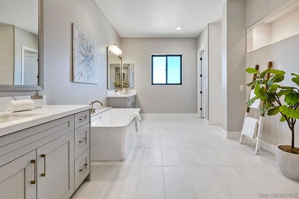 Bathroom, Dual Sink Vanities, Free Standing Baths, Interior, Recessed Lighting
