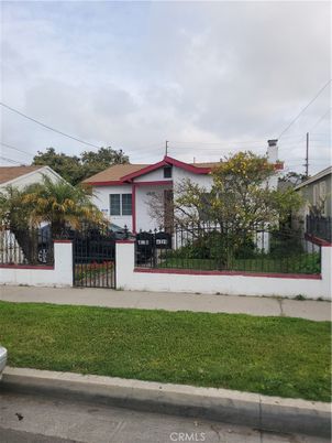 Exterior, Facade, None