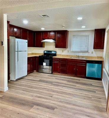 Interior, Kitchen, Recessed Lighting, Wood Texture Flooring