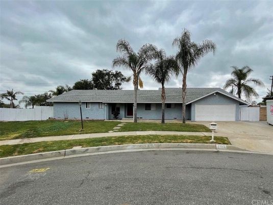 Attached, Detached Garage, Exterior, Facade, Ranch