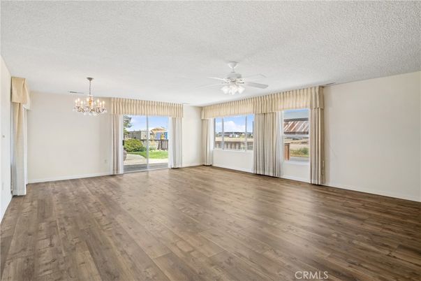 Chandelier, Empty room, Interior, Wood Texture Flooring