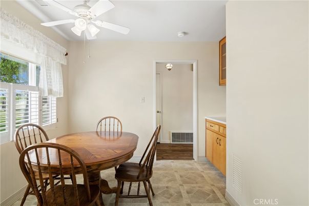 Dining room, Interior