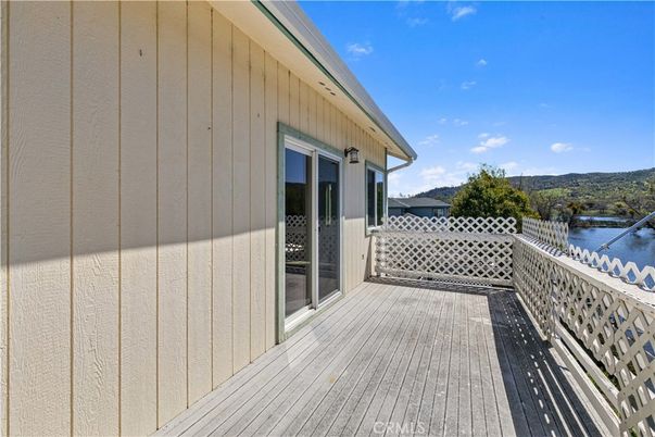 Exterior, Water