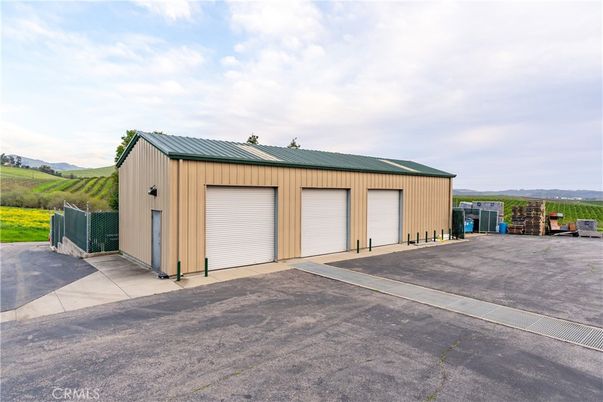 Detached Garage, Exterior