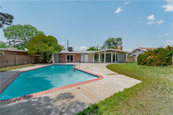 Backyard, Exterior, Pool