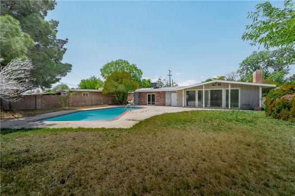 Backyard, Exterior, Pool