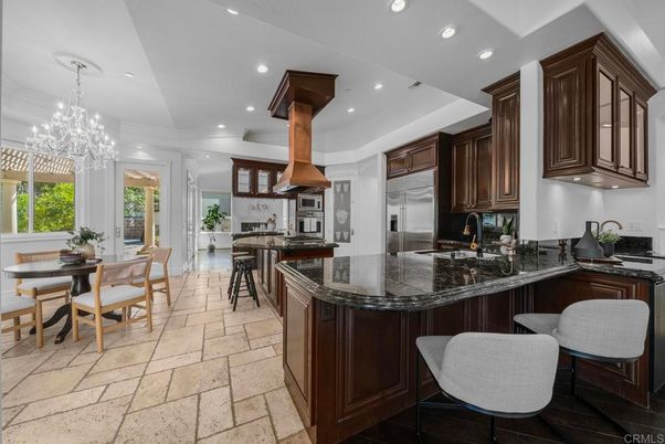 Chandelier, Dining room, Interior, Kitchen, Recessed Lighting, Stainless Steel Appliances