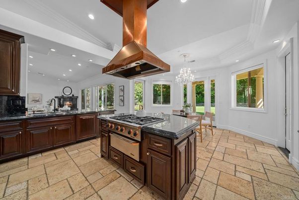 Chandelier, Dining room, Interior, Kitchen, Recessed Lighting, Stainless Steel Appliances