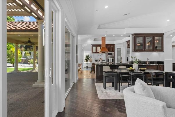 Dining room, Interior, Kitchen, Recessed Lighting, Stainless Steel Appliances, Wood Texture Flooring