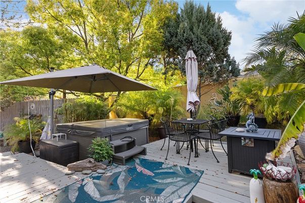 Exterior, Hot Tub