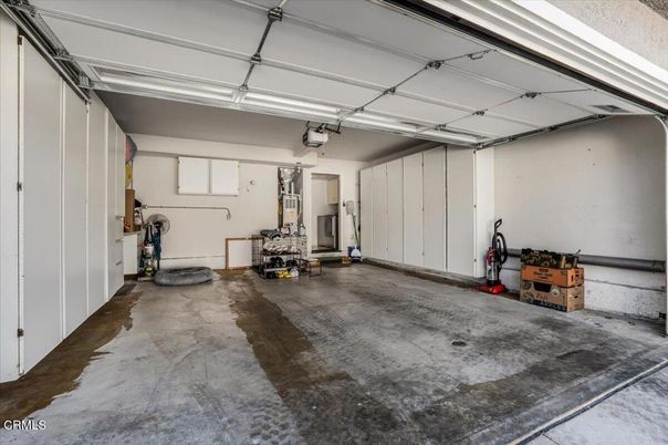 Garage, Interior