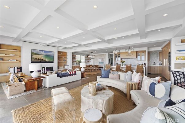 Dining room, Interior, Kitchen, Living room, Pendant Lights, Recessed Lighting