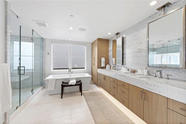 Bathroom, Dual Sink Vanities, Free Standing Baths, Glass Shower, Interior, Recessed Lighting